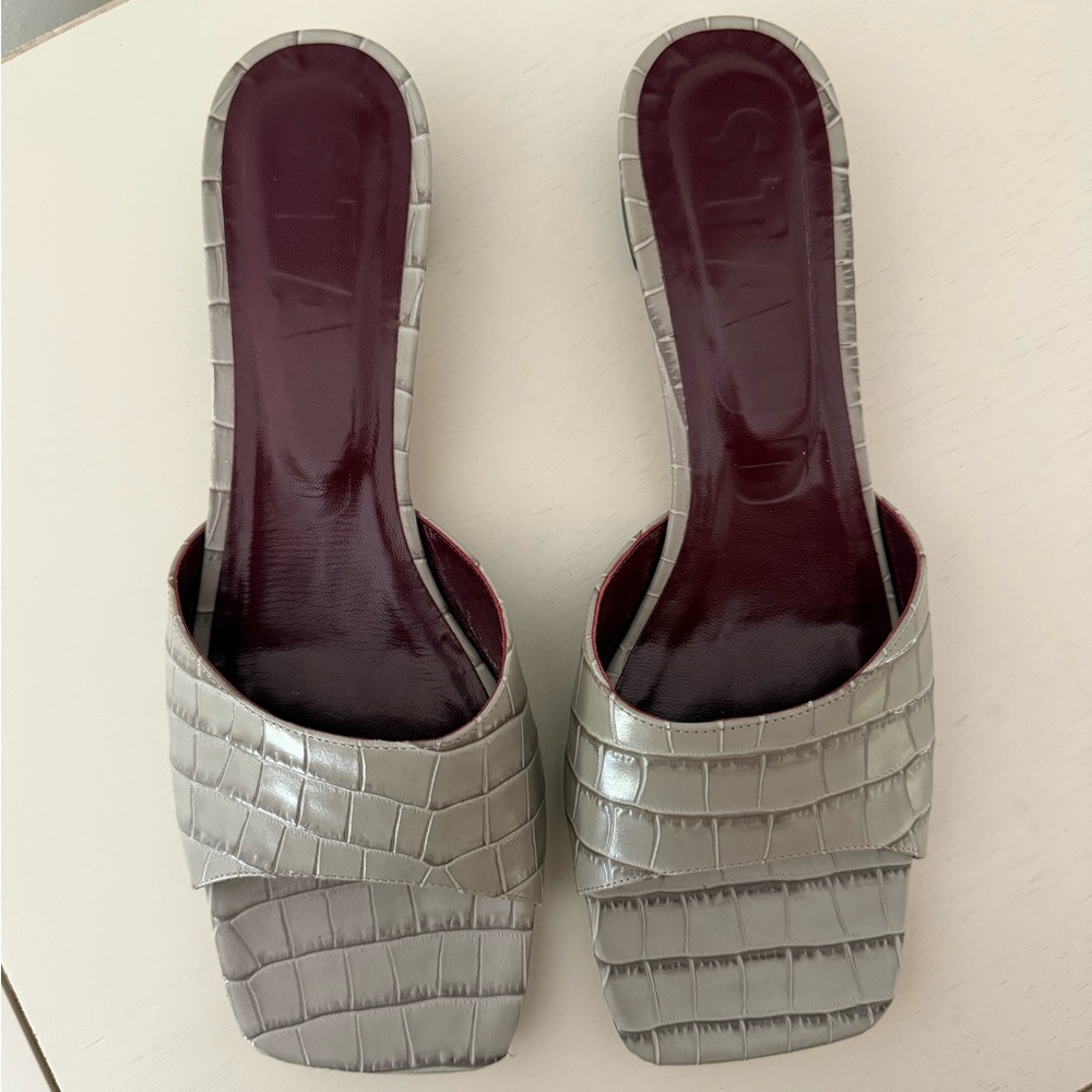 STAUD Gray Mules with Square Toe Design